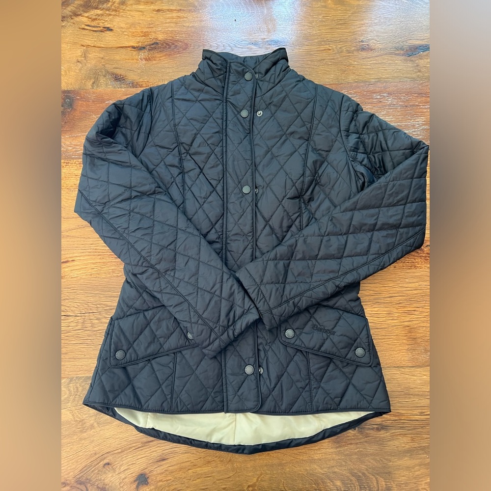Barbour NWOT quilted black jacket size 4